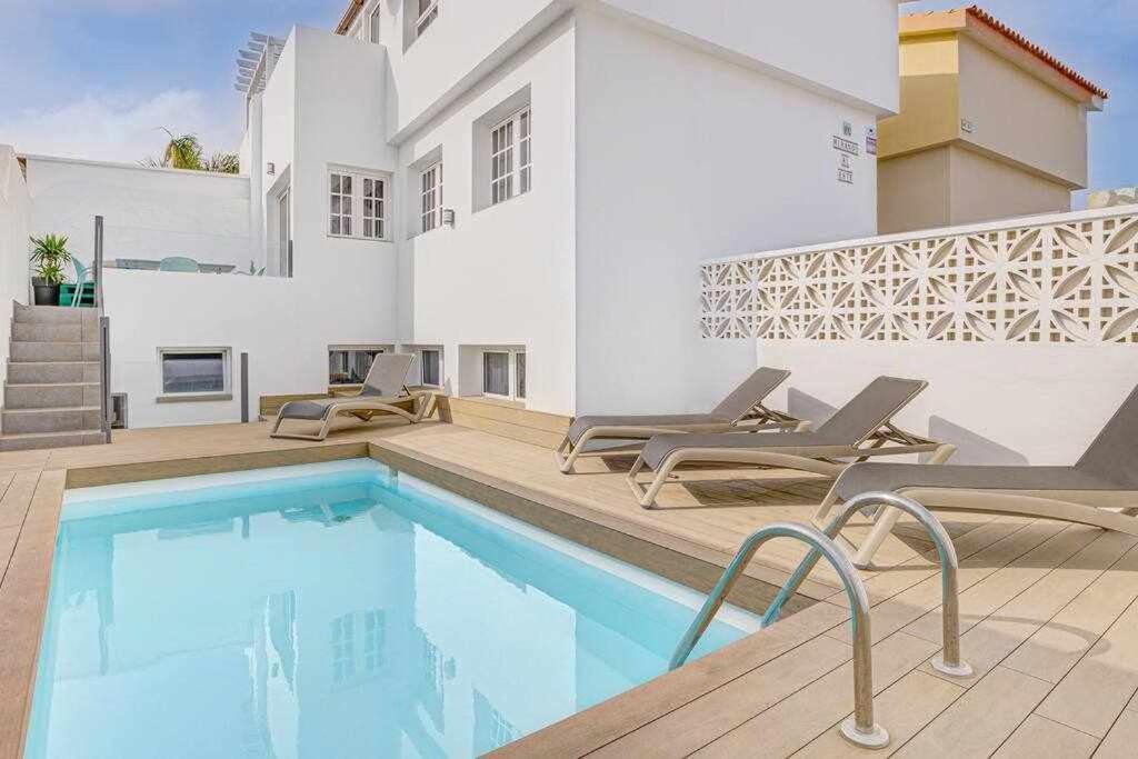 La Favorita Preciosa Villa Con Piscina Privada Corralejo Eksteriør billede